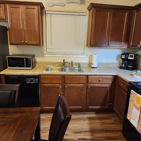 Spacious Villa Close To The Beach, 10 Sleeps Galveston Exterior photo