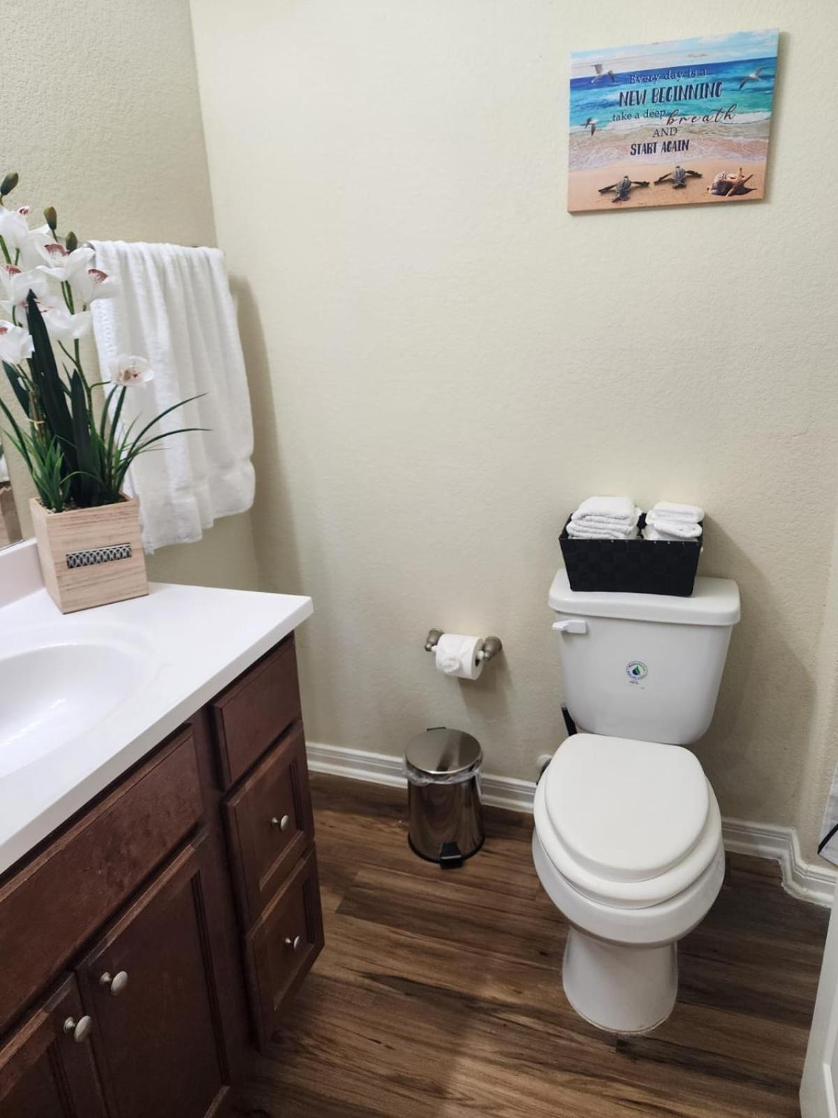 Spacious Villa Close To The Beach, 10 Sleeps Galveston Exterior photo